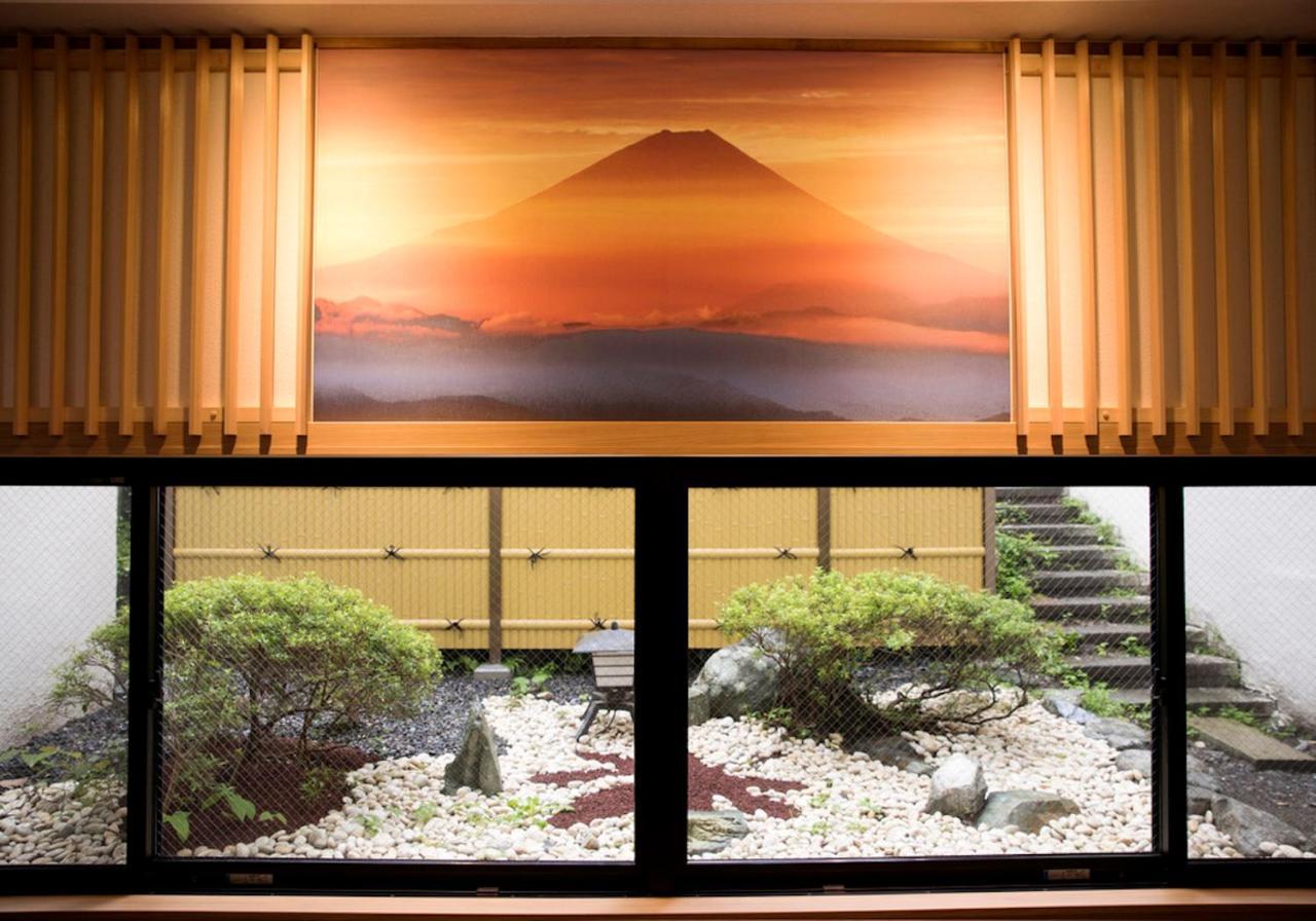 ホテル 富士鵬欣会館 山中湖村 エクステリア 写真